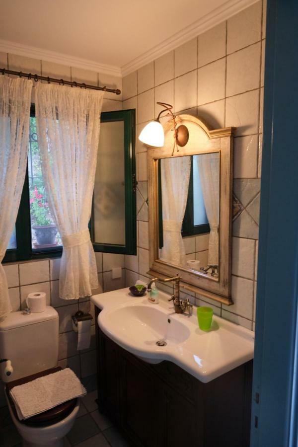 Bella Vista Apartment Kato Korakiana ภายนอก รูปภาพ