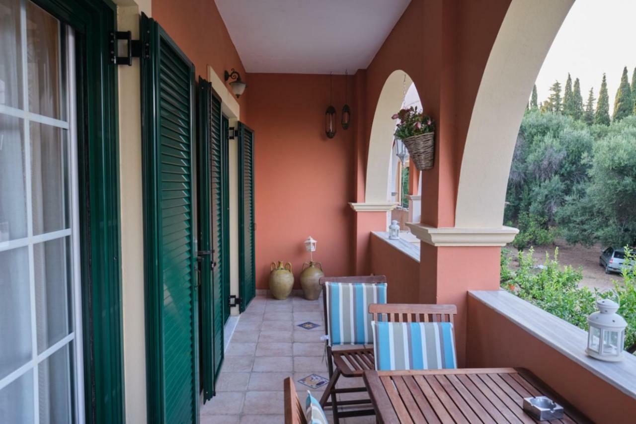 Bella Vista Apartment Kato Korakiana ภายนอก รูปภาพ